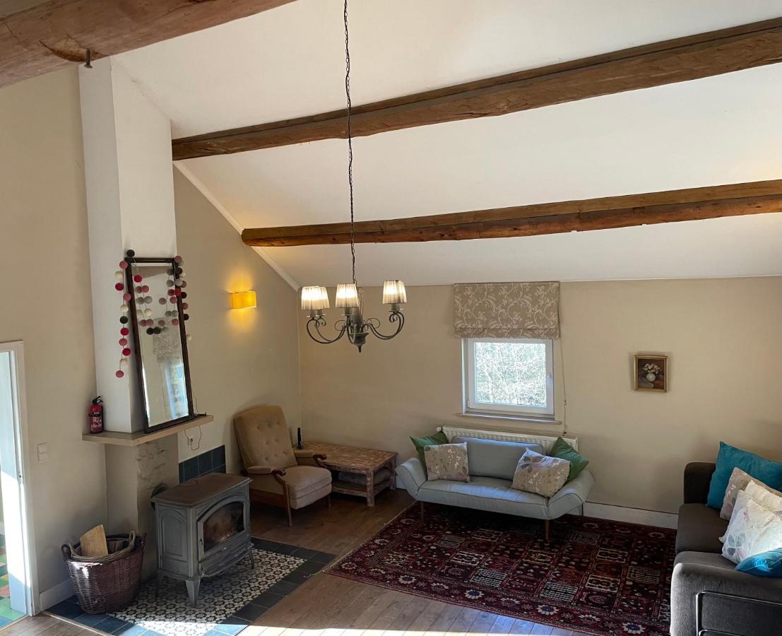 Hostal La Bruyere Du Coq Stables Sart-Dames-Avelines Exterior foto